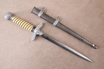 German WW2 Luftwaffe Officer E.F. Horster 2nd Model Dress Dagger, Sheath