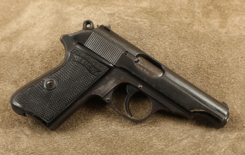 WWII Wartime Commercial German Walther PP .380 ACP 9mm Kurz Semi-Auto Pistol, 1940 C&R