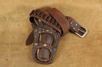 Vintage 1930s H.H. Heiser Brass Stud Decorated 5" Barrel Medium Frame Revolver Holster & Belt Rig