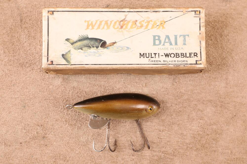 Lot of 2 Antique 1920s Winchester Fishing Lures In Boxes: Model 9616 Spinner, & 9202 Multi-Wobbler Lot of 2 Antique 1920s Winchester Fishing Lures In Boxes: Model 9616 Spinner, & 9202 Multi-Wobbler