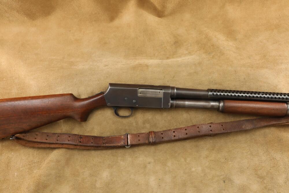 ジャンク　拳銃 WWII US J. Stevens Savage Model 520-30 Trench Gun 12 GA Military