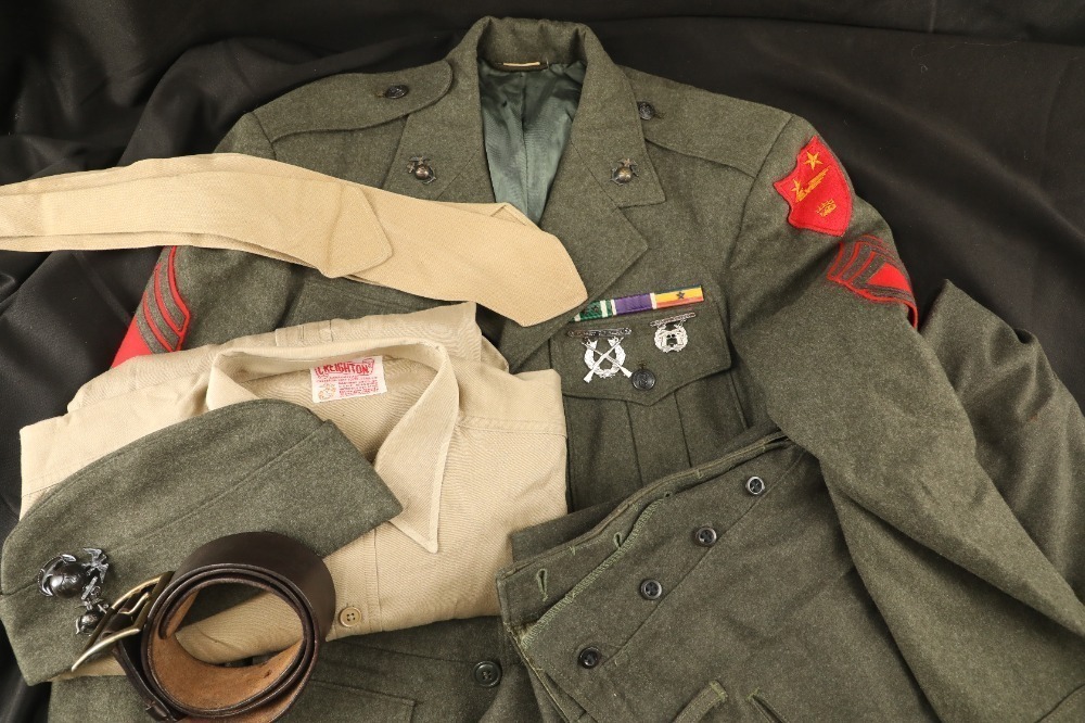 USMC Marine US Post-WW2 Badged Forest Green Wool Service Dress Tunic Grouping W/ Pants, O/ USMC Marine US Post-WW2 Badged Forest Green Wool Service Dress Tunic Grouping W/ Pants, O/