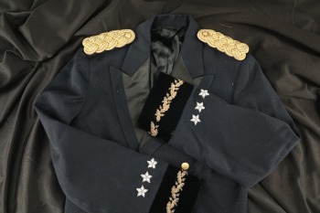 US Army Late 1950s, Early 1960s Vietnam Era 3 Star “Lieutenant General” Bullion Stars & “Scrambled Eggs” Badged Blue Wool Mess Dress Jacket