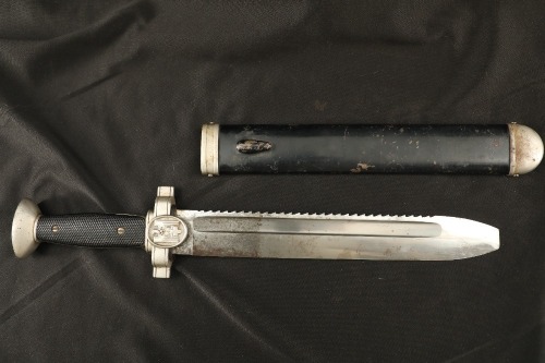 German WW2 Deutsche Rotes Kreuz DRK Red Cross EM Hewer Dagger