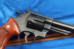 Sharp Cased Smith & Wesson S&W Model 29-2 .44 Magnum 6&rdquo; DA/SA Revolver, 1980 - 4