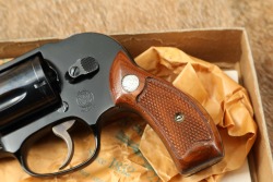 Smith & Wesson Model 38 Airweight Revolver .38 S&W SPL 2&rdquo; 1983 - 7