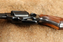 Smith & Wesson Model 38 Airweight Revolver .38 S&W SPL 2&rdquo; 1983 - 9