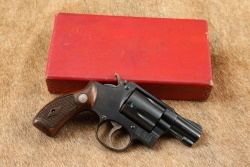 Smith & Wesson 5-Screw Pre-Model 36 Chiefs Special .38 Special 2&Prime; DA/SA Revolver & Box 1951-1952 C&R - 2