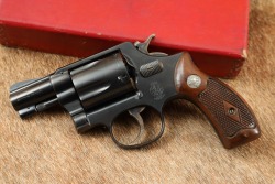 Smith & Wesson 5-Screw Pre-Model 36 Chiefs Special .38 Special 2&Prime; DA/SA Revolver & Box 1951-1952 C&R - 5