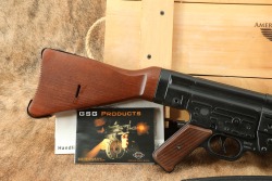 ATI/GSG German WW2 Style Schmeisser StG-44 .22 LR 17&rdquo; Semi-Auto Sturmgewehr Rifle 2012 & Crate - 3