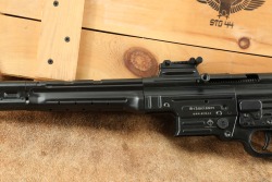 ATI/GSG German WW2 Style Schmeisser StG-44 .22 LR 17&rdquo; Semi-Auto Sturmgewehr Rifle 2012 & Crate - 9