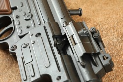 ATI/GSG German WW2 Style Schmeisser StG-44 .22 LR 17&rdquo; Semi-Auto Sturmgewehr Rifle 2012 & Crate - 25