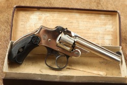 Smith & Wesson Nickeled .32 Safety Hammerless 2nd Model .32 S&W 3.5&rdquo; DA Revolver & Box 1902-1909 C&R
