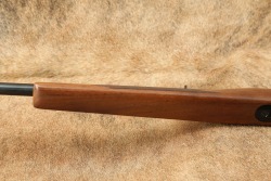 Winchester Model 490 .22 Long Rifle LR 22&rdquo; Rimfire Semi-Automatic Rifle, 1975-1976 - 17