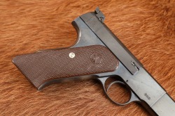 US WW2 Colt Woodsman Match Target &ldquo;Bullseye&rdquo; .22 LR 6.5&rdquo; Semi-Auto Pistol 1942 C&R - 2