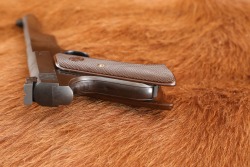 US WW2 Colt Woodsman Match Target &ldquo;Bullseye&rdquo; .22 LR 6.5&rdquo; Semi-Auto Pistol 1942 C&R - 10