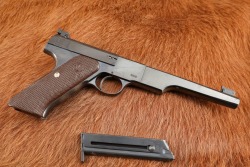 US WW2 Colt Woodsman Match Target &ldquo;Bullseye&rdquo; .22 LR 6.5&rdquo; Semi-Auto Pistol 1942 C&R