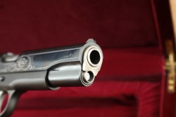 Colt Custom Series 70 Government Model 1911 .45 ACP Pistol & Case 2007 - 18