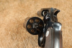 Colt Detective Special 6-Shot .32 New Police/.32 S&W Long 2&rdquo; Snub Nose DA/SA Revolver 1966 C&R - 16