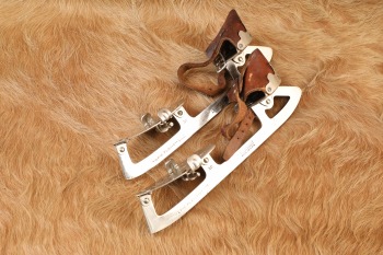 Vintage 1920s Winchester &ldquo;LAKE PLACID&rdquo; Model Clamp-On Metal Ice Skates