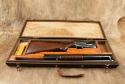 Pre-War Winchester Model 12 Pump Action 20 GA MOD 25 3/4&rdquo; Takedown Shotgun W/ Case 1939 C&R - 29