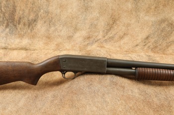 Ithaca Model 37 Featherlight Riot 12 GA Fixed Cylinder 20&rdquo; Slam-Fire Pump Action Shotgun 1976