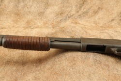 Ithaca Model 37 Featherlight Riot 12 GA Fixed Cylinder 20&rdquo; Slam-Fire Pump Action Shotgun 1976 - 17