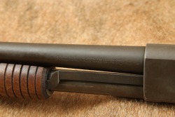 Ithaca Model 37 Featherlight Riot 12 GA Fixed Cylinder 20&rdquo; Slam-Fire Pump Action Shotgun 1976 - 24