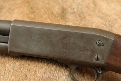 Ithaca Model 37 Featherlight Riot 12 GA Fixed Cylinder 20&rdquo; Slam-Fire Pump Action Shotgun 1976 - 25