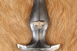 German WW2 SS Officer&rsquo;s Chained M-1936 Leader&rsquo;s Dress Dagger & Anodized Scabbard - 32