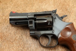 Dan Wesson Model 22 Monson, Mass. .22 LR 2.5&rdquo; 6-Shot DA/SA Target Revolver ca. 1979 - 7