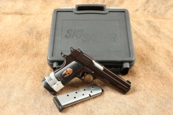 SIG Sauer Model 1911 45 Spartan &ldquo;Molon Labe&rdquo; .45 ACP 5&rdquo; Semi-Auto Pistol W/ Box & 2x Mags 2013 - 2