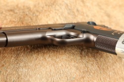 SIG Sauer Model 1911 45 Spartan &ldquo;Molon Labe&rdquo; .45 ACP 5&rdquo; Semi-Auto Pistol W/ Box & 2x Mags 2013 - 11
