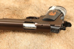 SIG Sauer Model 1911 45 Spartan &ldquo;Molon Labe&rdquo; .45 ACP 5&rdquo; Semi-Auto Pistol W/ Box & 2x Mags 2013 - 16