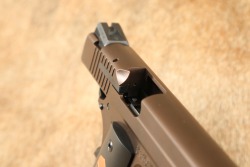 SIG Sauer Model 1911 45 Spartan &ldquo;Molon Labe&rdquo; .45 ACP 5&rdquo; Semi-Auto Pistol W/ Box & 2x Mags 2013 - 19