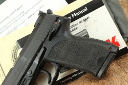 Heckler & Koch H&K USP Expert .40 S&W 5&rdquo; Semi-Auto Pistol W/ Factory Soft Case & 2x Mags 2001 - 9