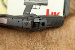 Heckler & Koch H&K USP Expert .40 S&W 5&rdquo; Semi-Auto Pistol W/ Factory Soft Case & 2x Mags 2001 - 15