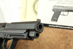 Heckler & Koch H&K USP Expert .40 S&W 5&rdquo; Semi-Auto Pistol W/ Factory Soft Case & 2x Mags 2001 - 18