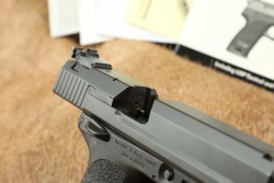 Heckler & Koch H&K USP Expert .40 S&W 5&rdquo; Semi-Auto Pistol W/ Factory Soft Case & 2x Mags 2001 - 19