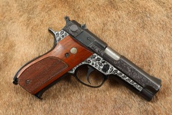 Consecutive Set Engraved Smith & Wesson S&W 39-2 9mm 4&Prime; Double Action Semi-Automatic Pistols w/ Letters C&R 1972 - 28