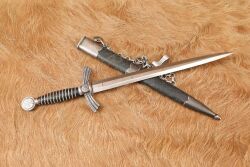 German WW2 Luftwaffe Officer 1st Model Dress Dagger & Scabbard W/ Hanger