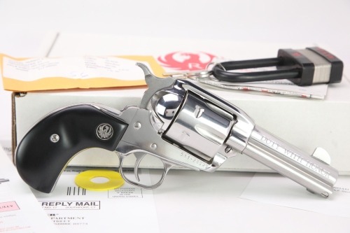 Ruger California Peace Officer Special edition Bird's Head Vaquero & Box