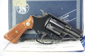 Smith & Wesson Model 36 Chiefs Special, .38 Special 2" Square Butt Revolver & Box