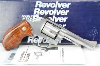 Smith & Wesson Model 631 .32 Magnum Stainless Double Action Revolver & Box